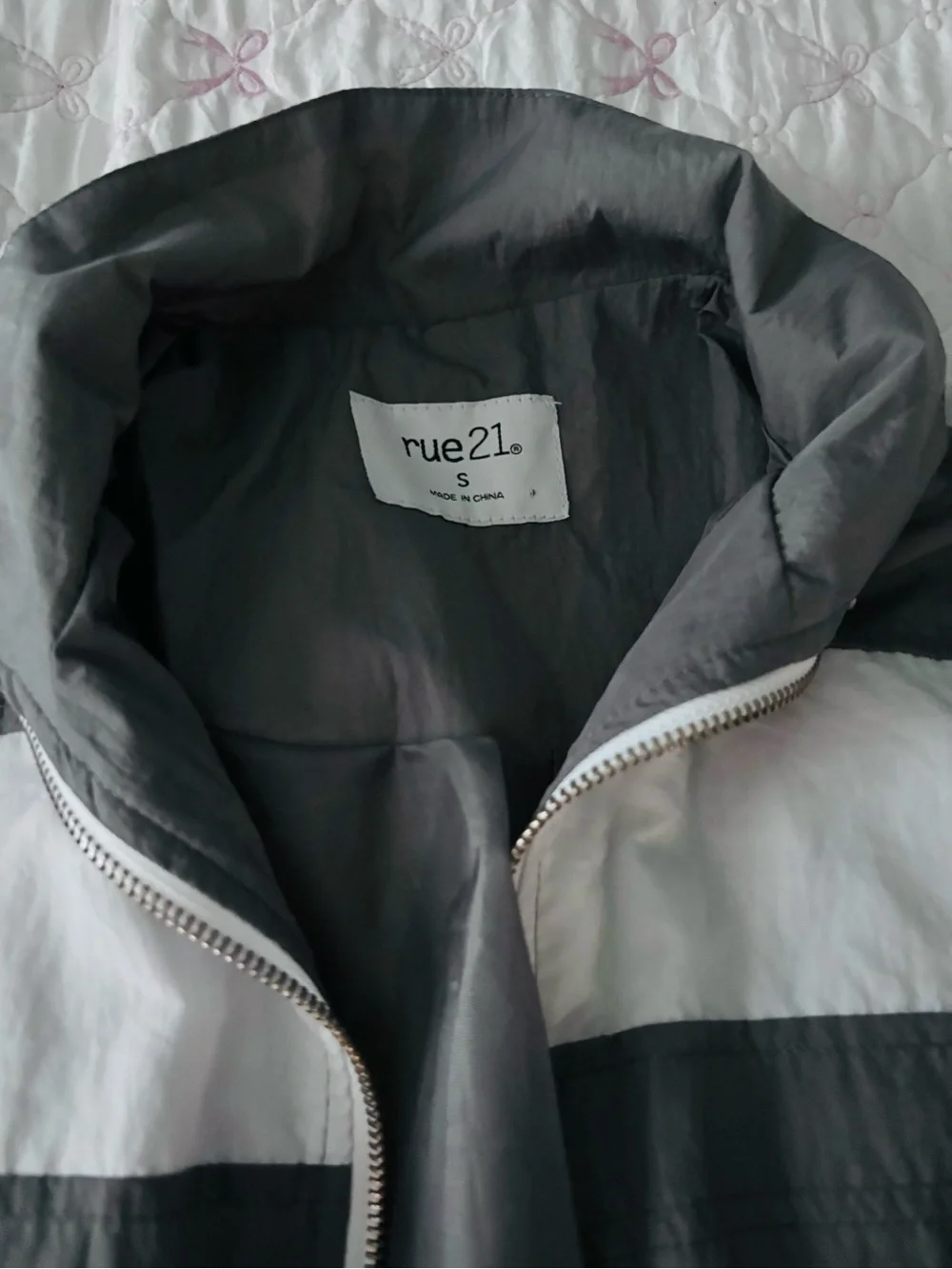 Rue21 Gray and White Colorblock Windbreaker Jacket cropped